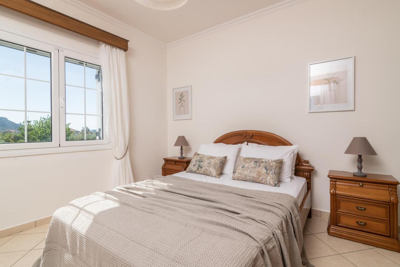 Luxury Villa Vanato & Pool Koukounariá Zewnętrze zdjęcie